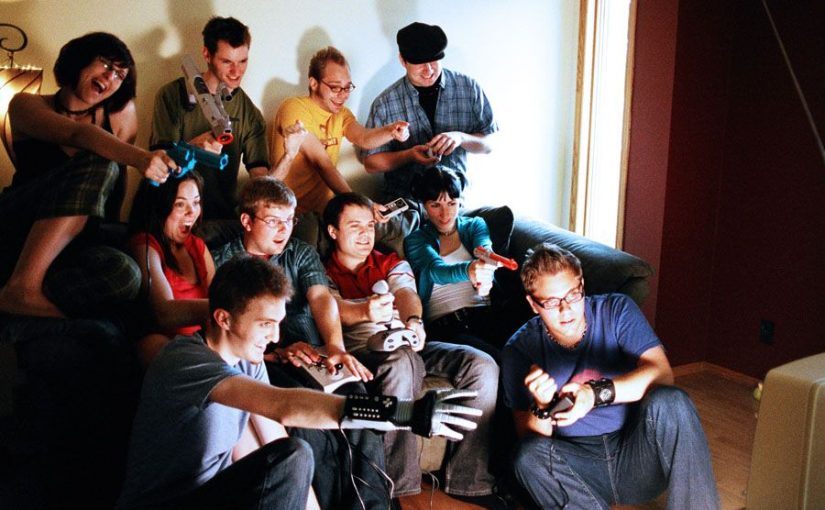 Game Multiplatform untuk Kegiatan Gathering dan Outing Virtual Tim